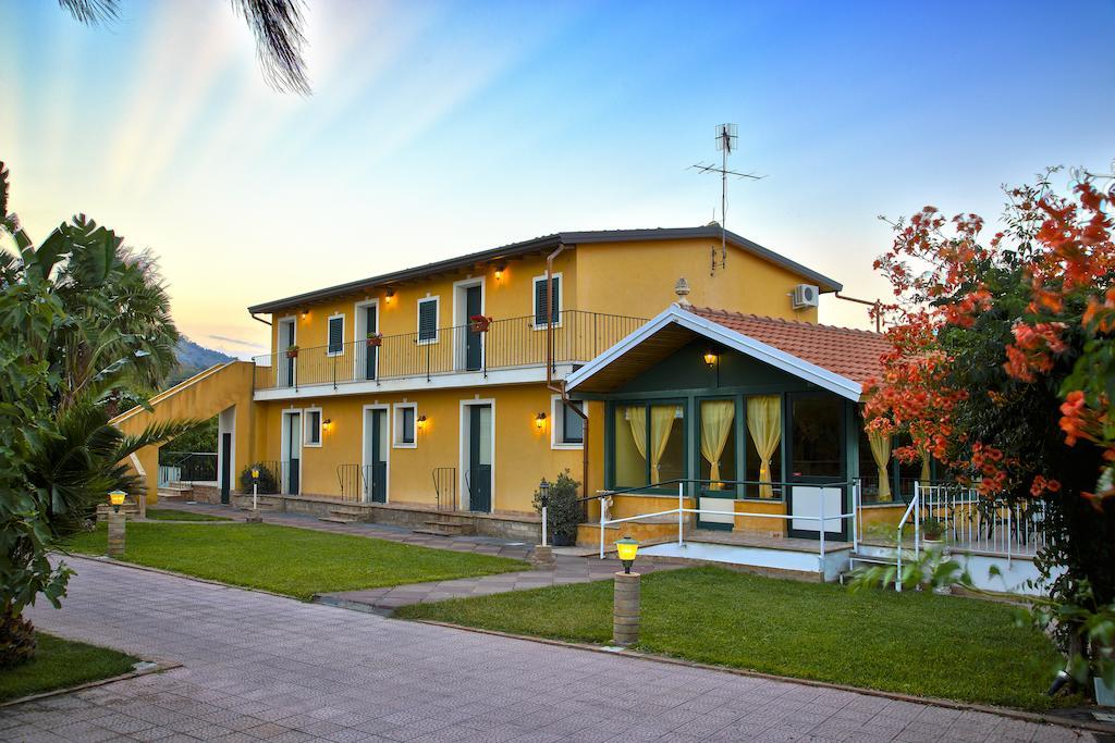 Casa Vacanze Alcantara Gaggi Extérieur photo